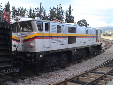 100725_ecuador_quito_train_station_diesel_8872.jpg