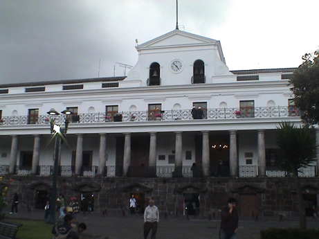 120629_old_town_quito_presidental_palace_0248.jpg