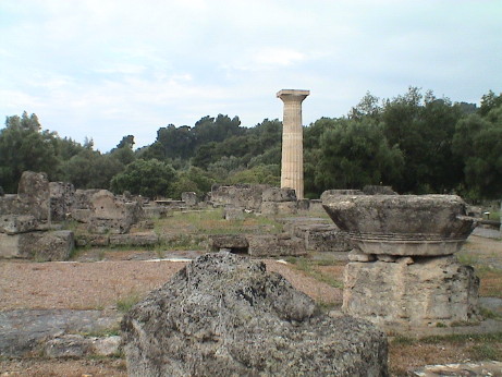 olympia_zeus_temple_ruins.jpg